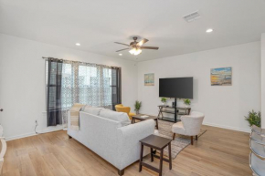 Chic Townhouse by LSU